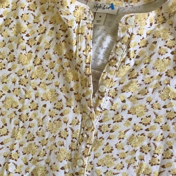 Style & Co Yellow Roses Floral Long Sleeved Tee Shirt Resale Size Medium - Picture 7 of 16